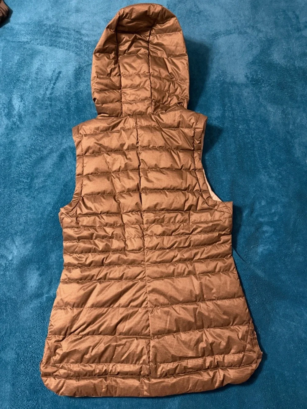 Prana Hooded Quilted Vest in Warm Brown - Picture 3 of 3